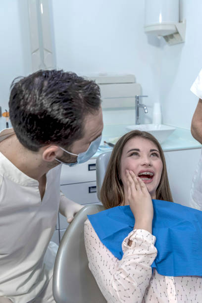 Best Pediatric Emergency Dentist in Iowa, LA